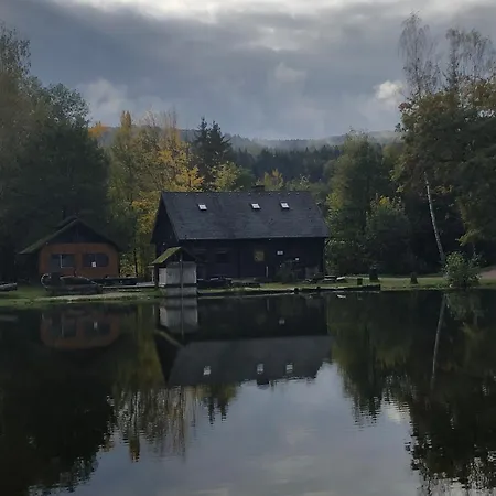Rustikale Wanderhuette Am Angelteich Apartment Wirschweiler